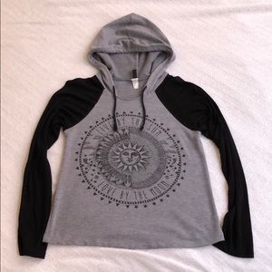 Light, Stretchy, Comfy Drawstring Hoodie Pullover